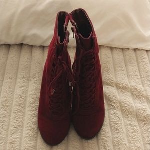 Carlos size 7.5 zip up heels